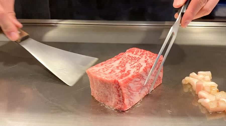 Cuisson en teppanyaki pour le Boeuf de Kobe